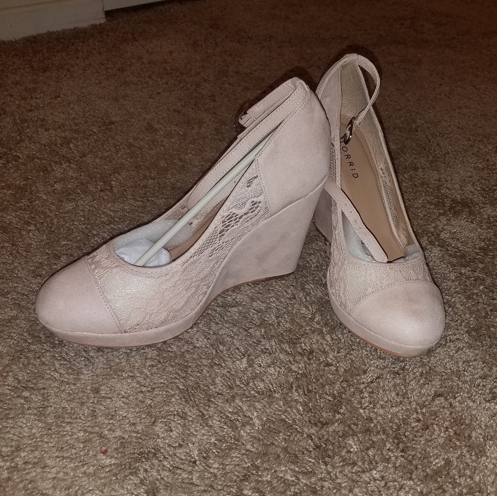 Torrid Wedges